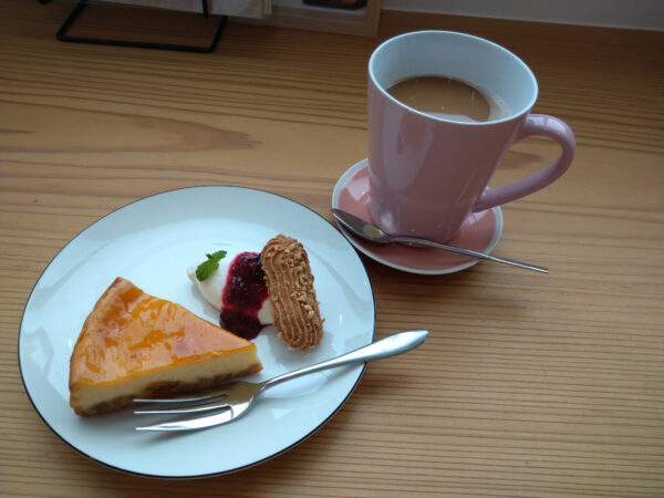 スイーツとコーヒーの画像1